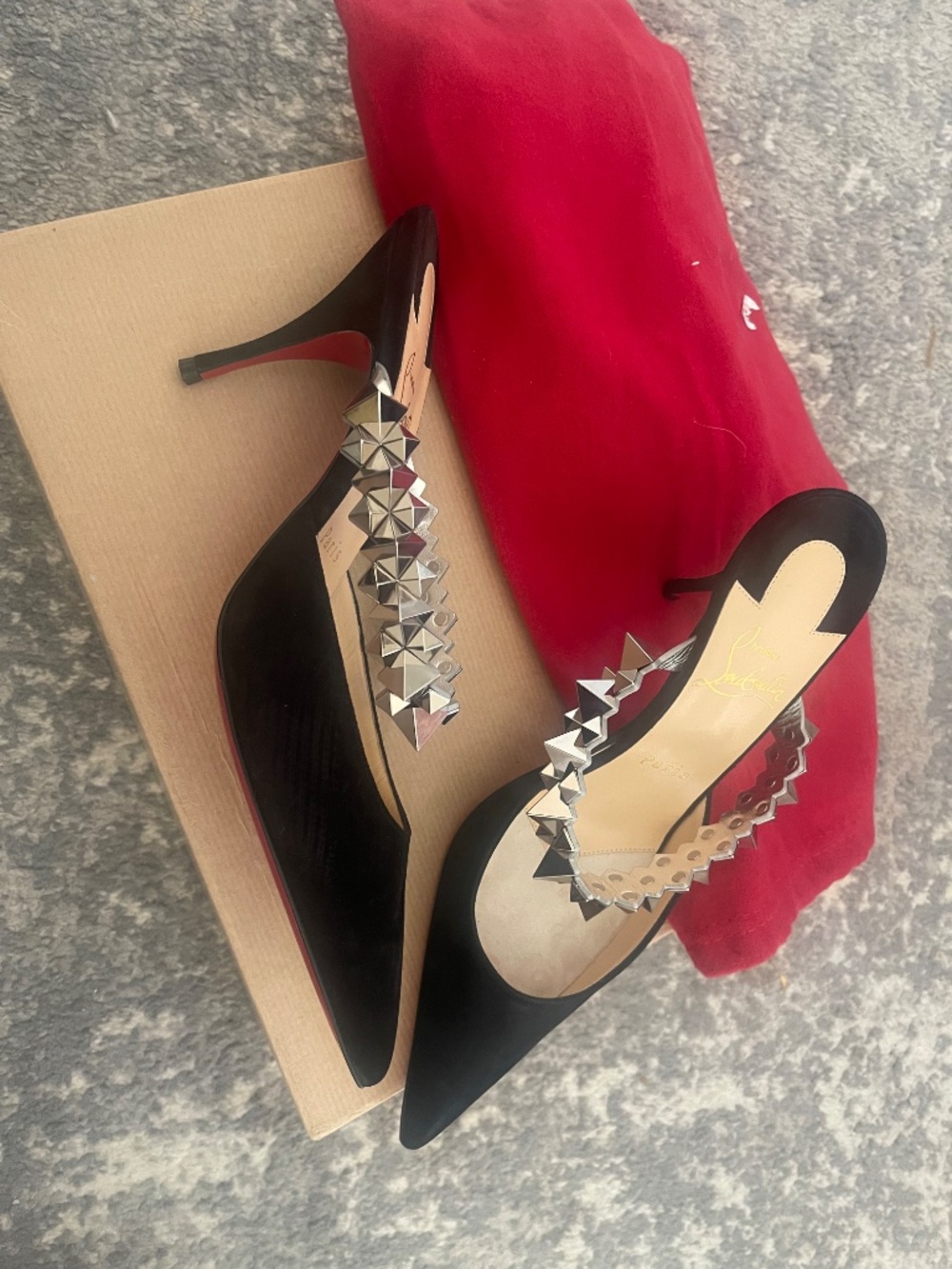 Shoes - Picture 4 of 6
